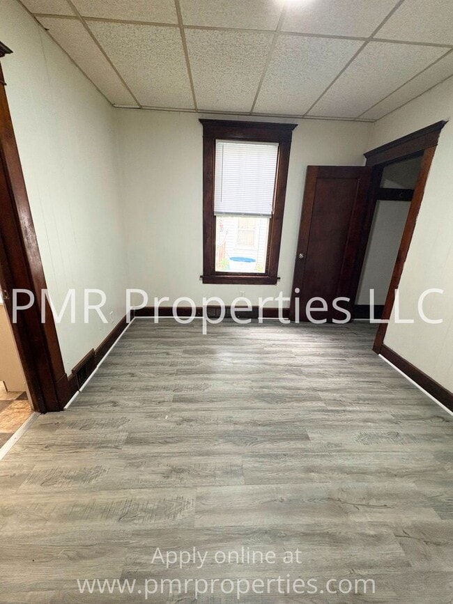 129 E Graham Ave