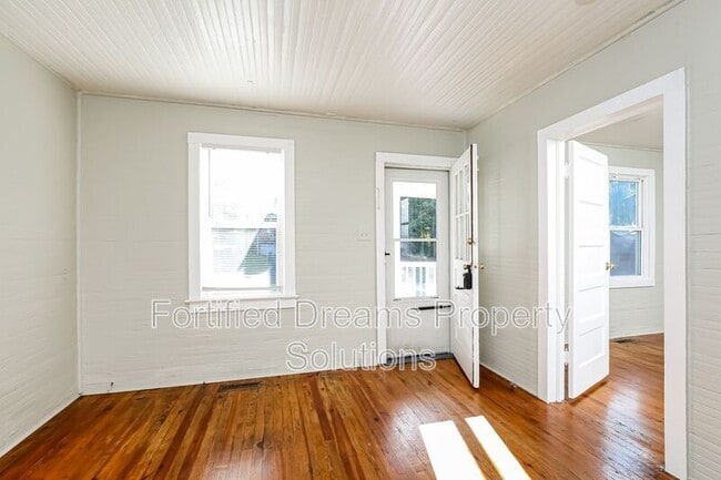 Photo - 1704 Lincoln Ave