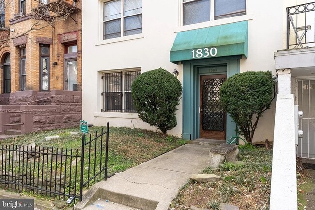 Photo - 1830 California St NW Unidad 1