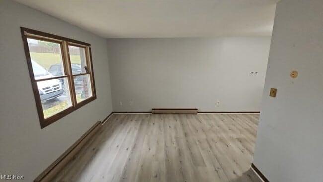 Photo - 31 Elm St Unidad B2