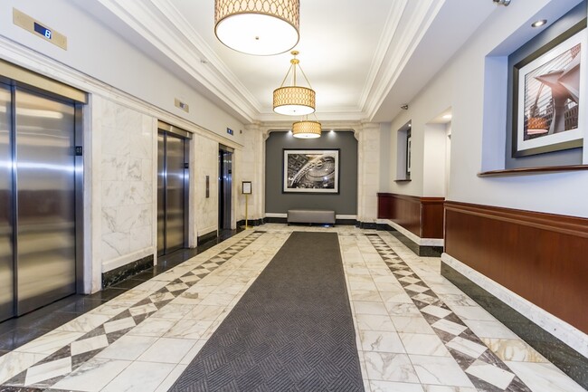 Photo - 40 E 9th St Unit 707