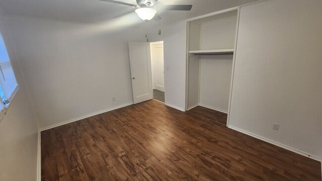 Photo - 702/704 E Division St. Unit 702