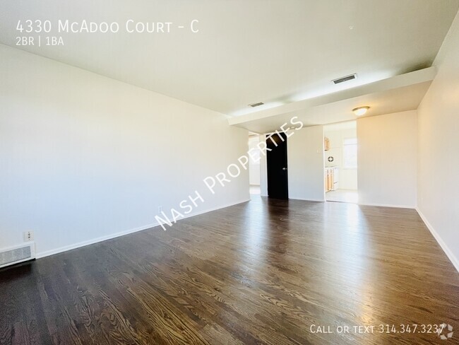 Building Photo - $950 - 2 Bed / 1 Bath apartment in Mehlvil... Unit C