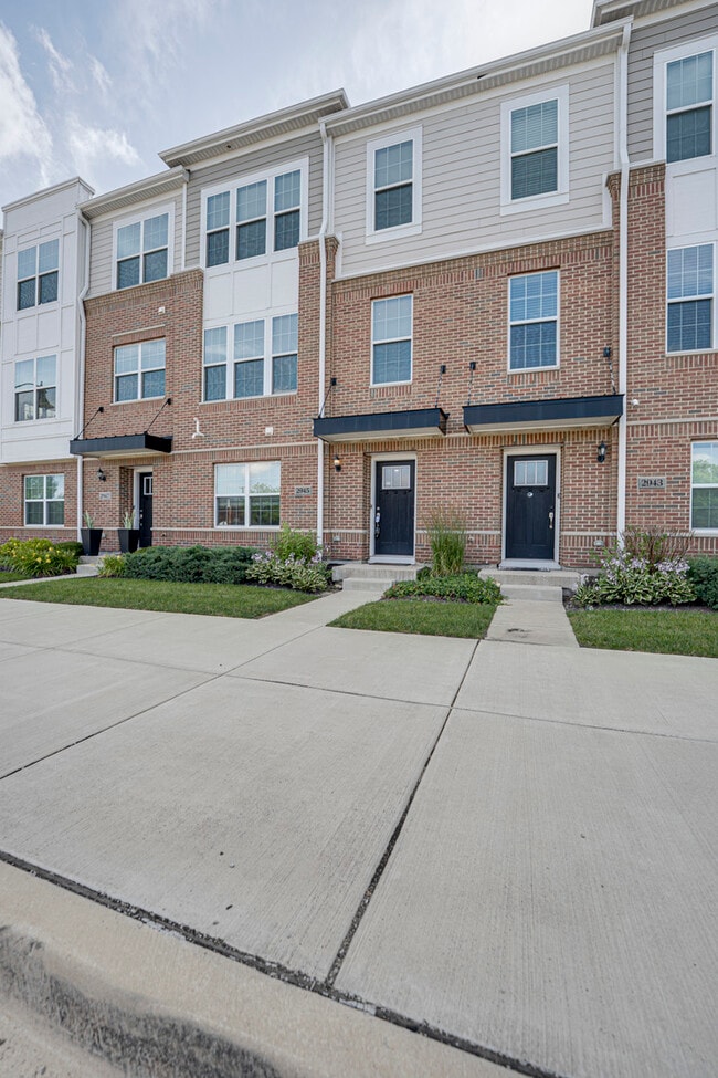 Photo - 2945 Showplace Dr