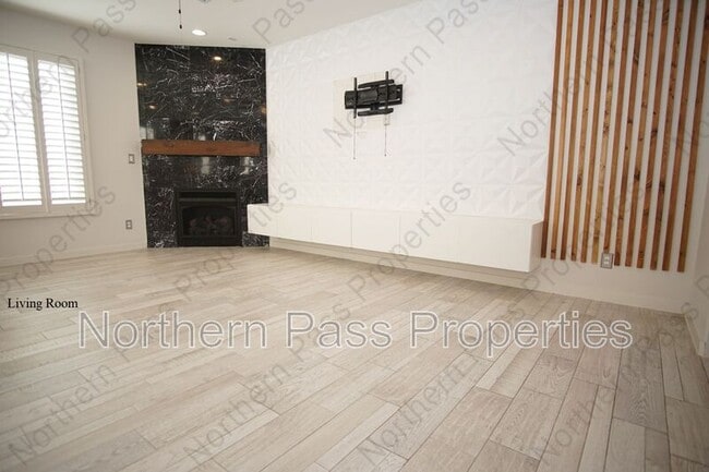 Photo - 1746 Buckboard St