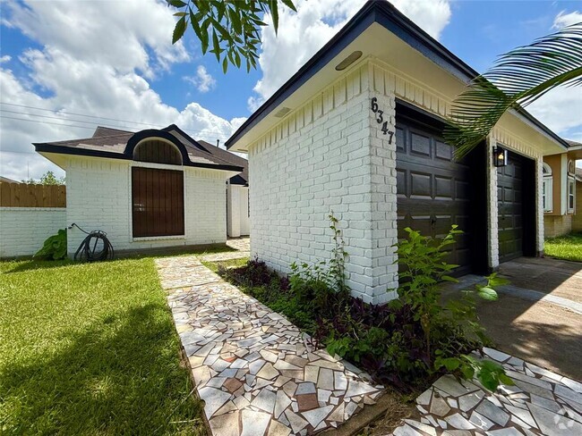 Building Photo - 6347 Marinwood Dr Rental