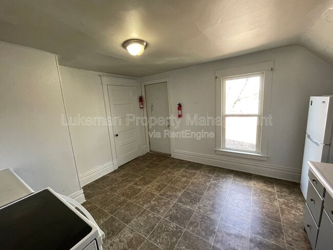 Photo - 817 Egleston Ave Unit 2