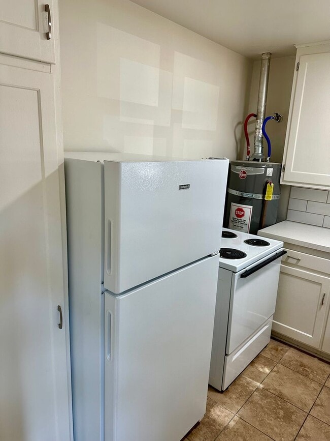 Photo - 1/2 Off 2nd Month's Rent Unit 04-1007