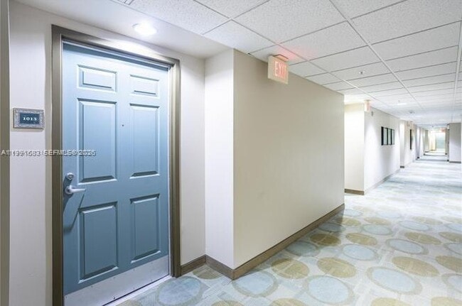 Photo - 3020 NE 32nd Ave Unidad 1013