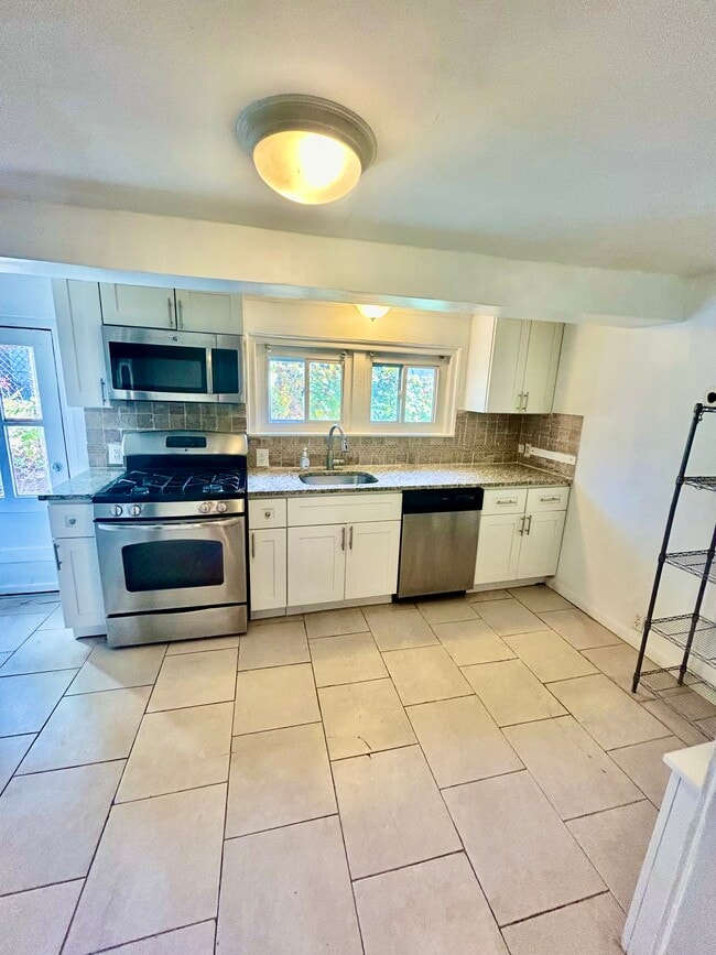 Photo - 109 Carson St