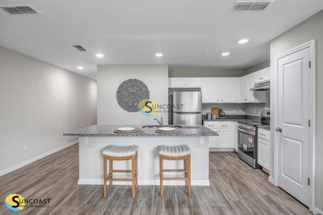 Photo - 9580 Hood Rd