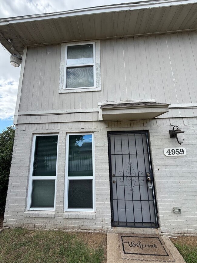 Photo - 4959-4965 Miller Ave Unidad 4959