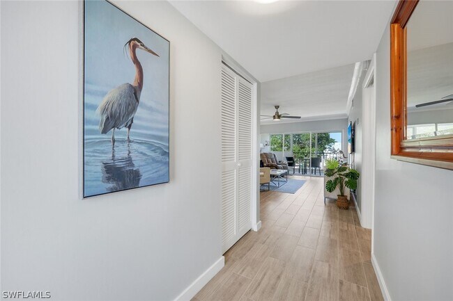 Photo - 668 Broad Ave S Unidad J668