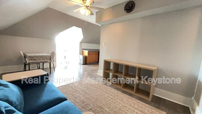 Photo - 923 Chislett St Unidad 3