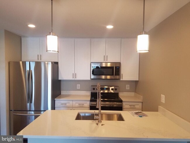 Photo - 8613 Beekman Pl Unit 13B