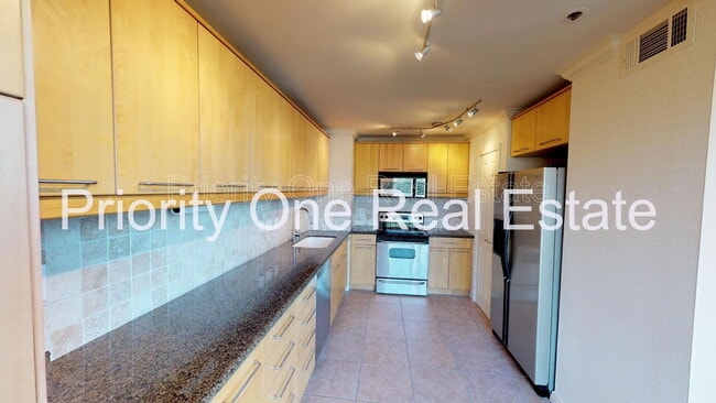 Photo - 3939 Illinois St Unit 2d