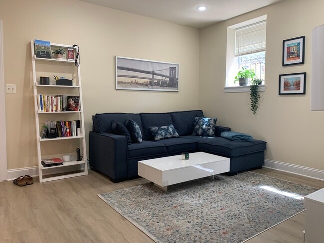 660 Morton Plz NE Unit 1
