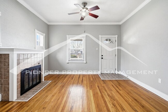 Photo - Charming Home with Washer/Dryer and Fenced in Yard