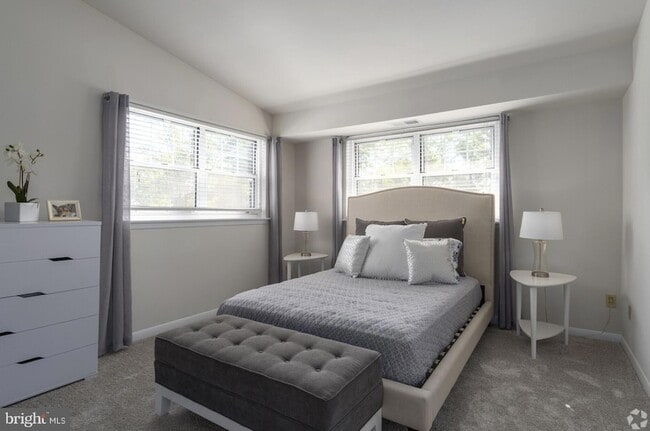 Building Photo - 284 Iven Ave Unit 1B-294-2C Rental