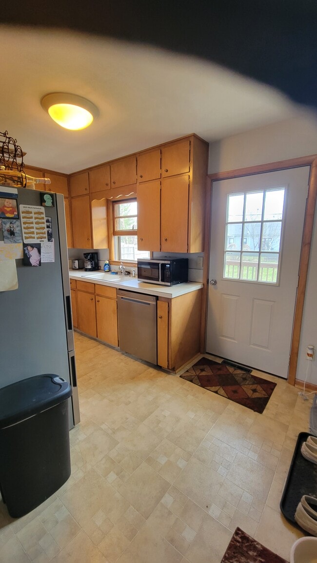 Photo - 1526 Marston Ave