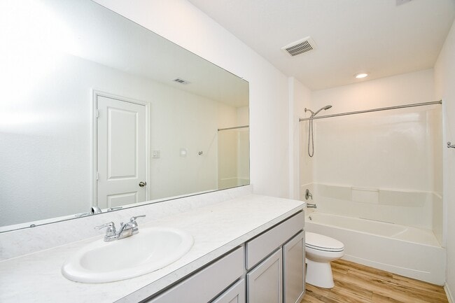 Building Photo - 24234 High Country Dr