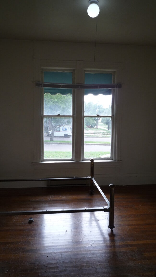 Photo - 804 E Kiowa St