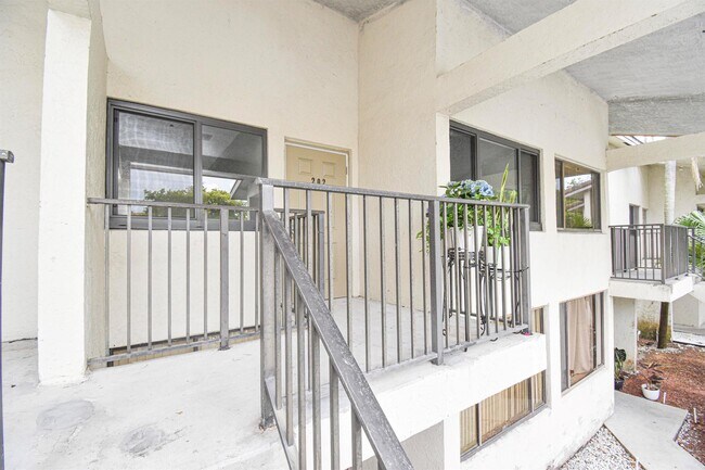 Photo - 3100 NW 46th St