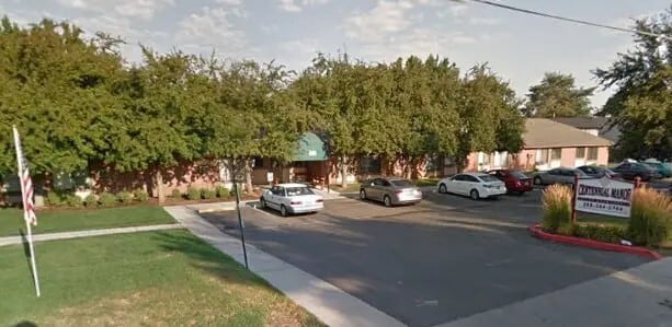 Photo - 661 S Curtis Rd