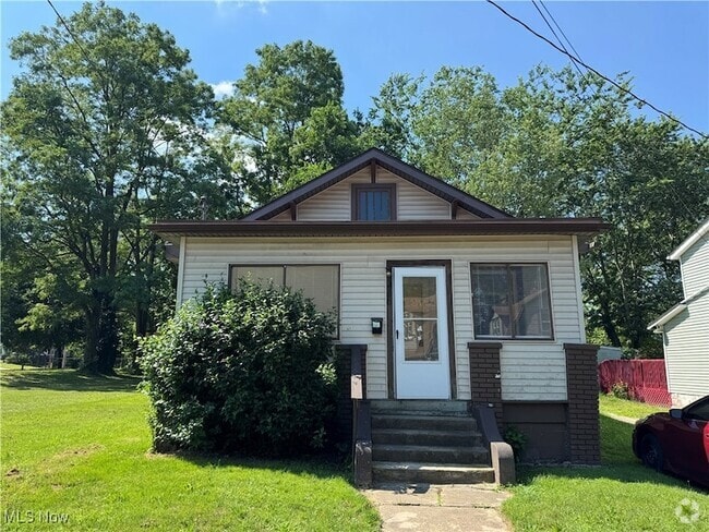 Building Photo - 710 McKinley Ave Rental
