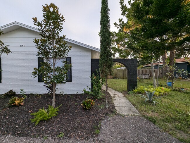 Photo - 3154 Pine Tree Ave Unidad #1