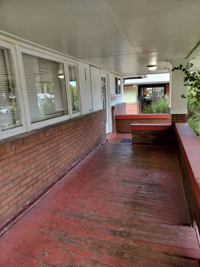 Photo - 785 28th St Apartment Unit 785 28th Street - 785