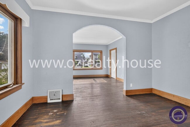 Photo - 920 Wright Ave