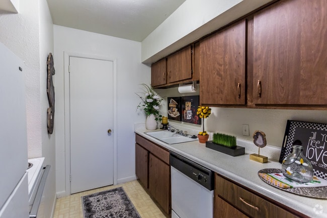 Park Heights Apartments