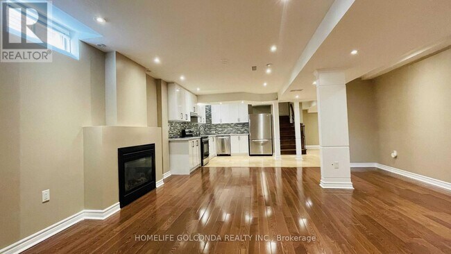 Photo - 110 A Bond Crescent