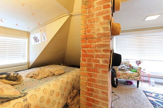 Photo - 648 University Ave Unidad 1