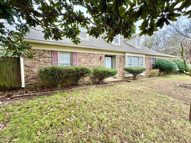 Photo - 2664 Richwood St