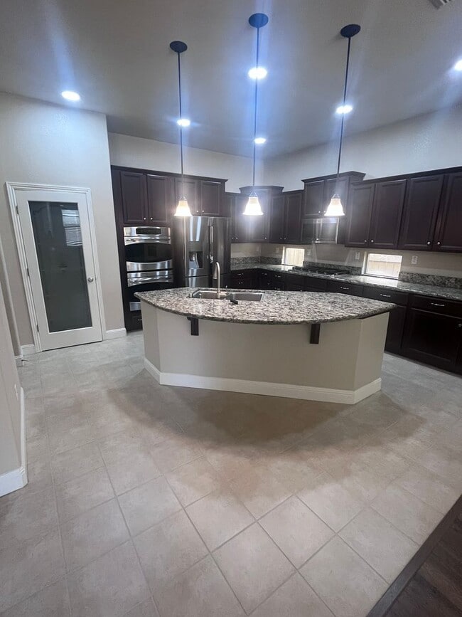 Photo - BEAUTIFUL HOME IN ELK GROVE WITH POOL!!