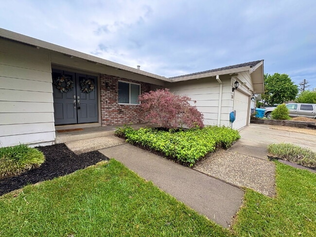Photo - Spacious 3 Bedroom Gilroy Home with AC  & Attached Garage