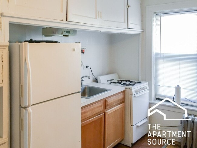 Photo - 1948 W Wilson Ave Unit 1U