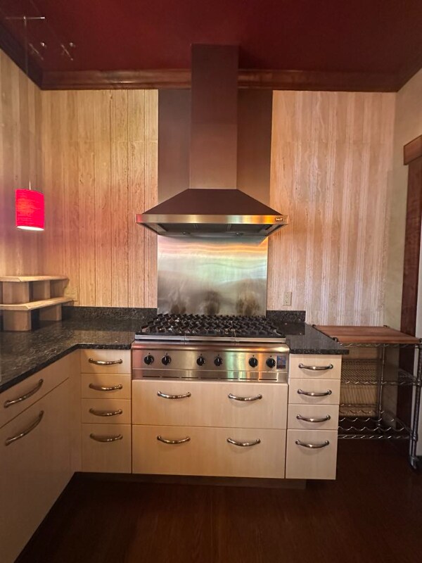 Photo - 571 Page Ave NE