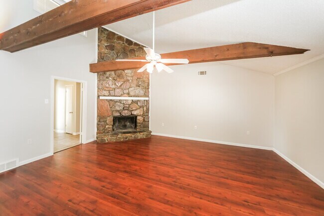 Photo - 2604 Lynnfield Rd