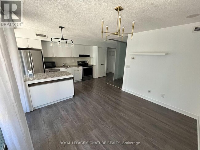 Photo - 110 Charles St E Unité 410