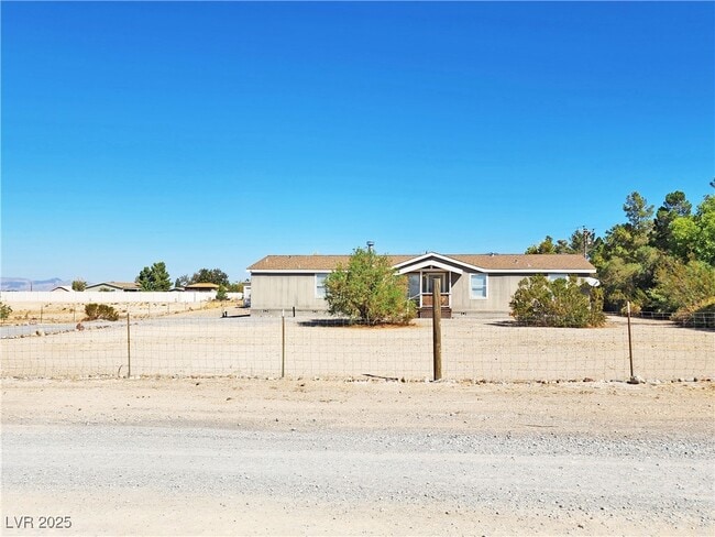 Building Photo - 6060 Superior Ln