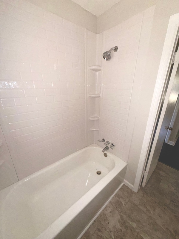 Photo - 319 Orchard Ln