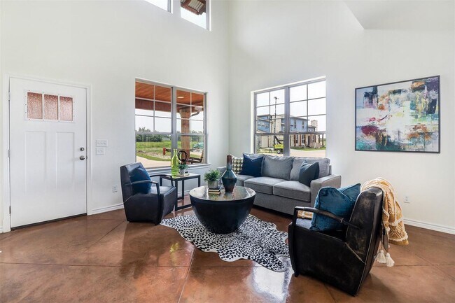 206 Perch Dr