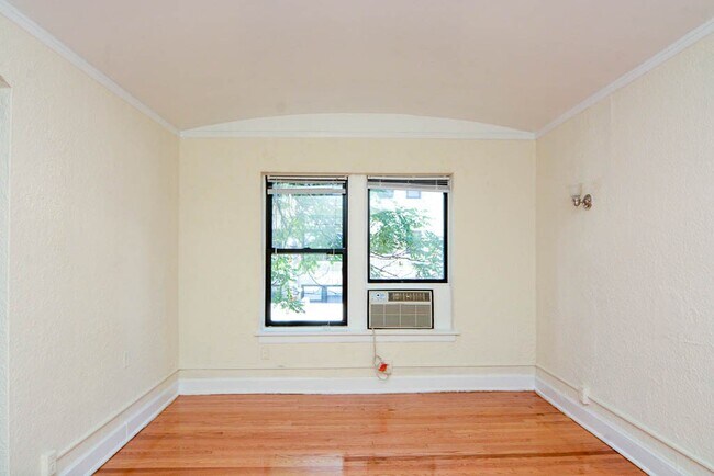 Photo - 541 W Arlington Pl Unit 403