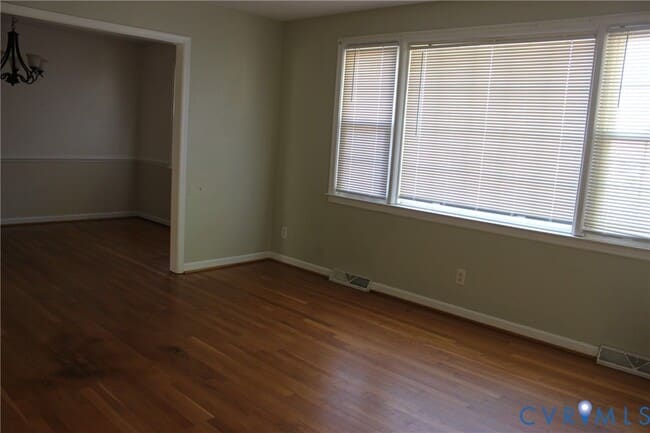 Photo - 1301 Canterbury Ln