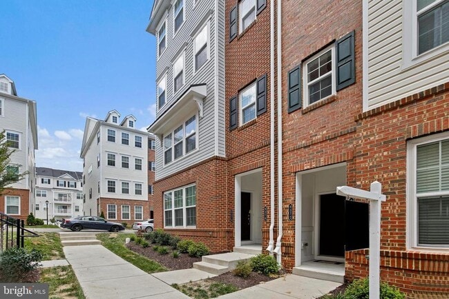 Building Photo - 9378 Seney Ln