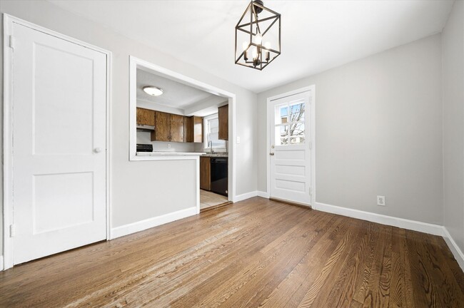 Photo - 77 Merrow St Unit 77 Merrow Street