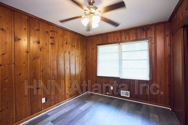 Photo - 826 Jefferson Ave